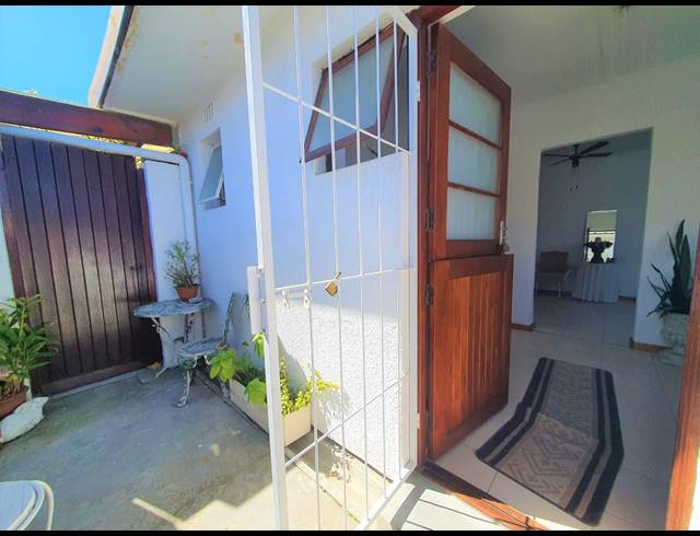 1 BEDROOM APARTMENT TO LET IN GOODWOOD PARK